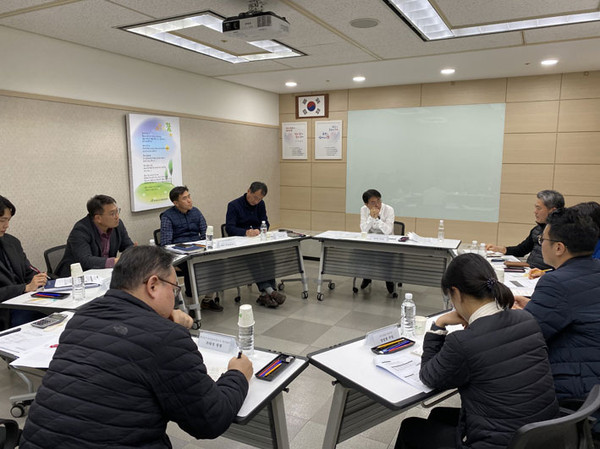 한국농수산식품유통공사 제주본부가 최근 제주 농수산식품 대만수출 확대를 위한 대책회의를 갖고있다.