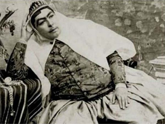 19세기 페르시아 카자르 왕조의 살타네 공주